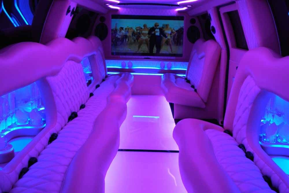 Pink Panther GMC Limo Dubai - (20 Pax) - Image 7 of 7