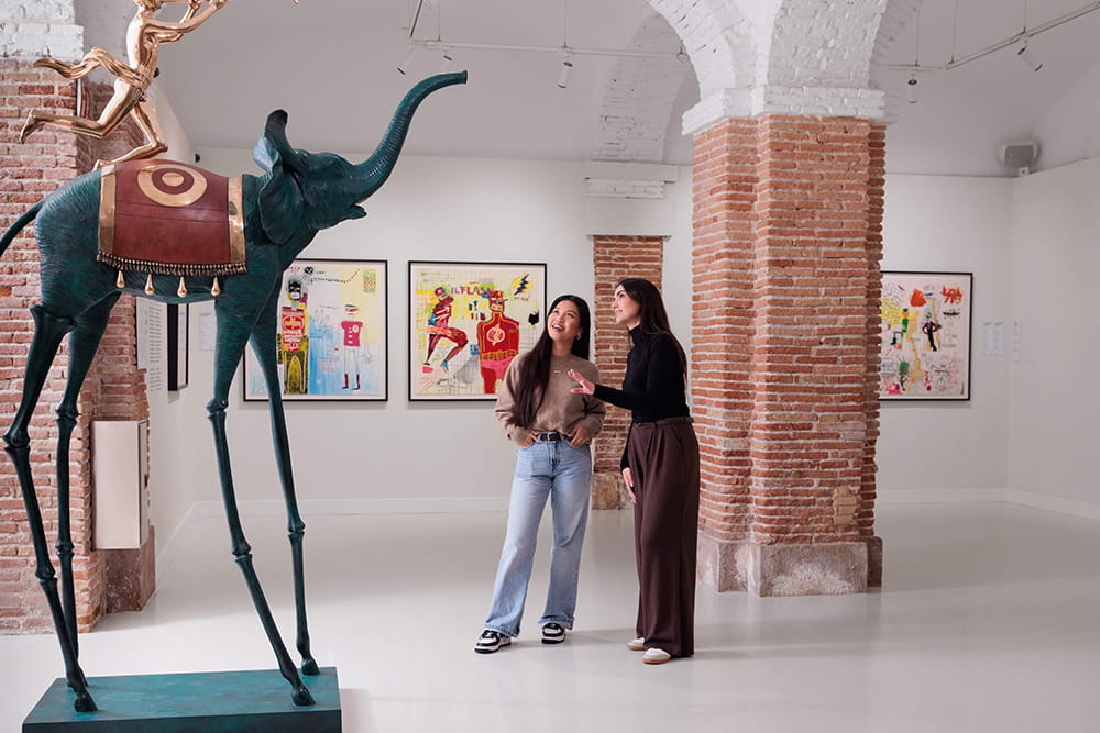 Moco Museum Barcelona Ticket - Explore Moco Museum Barcelona with skip‑the‑line entry, access to all exhibitions, and immersive art experiences. Enjoy flexible entry and an included audio guide. Moco Museum Barcelona Ticket - Image 2 of 5