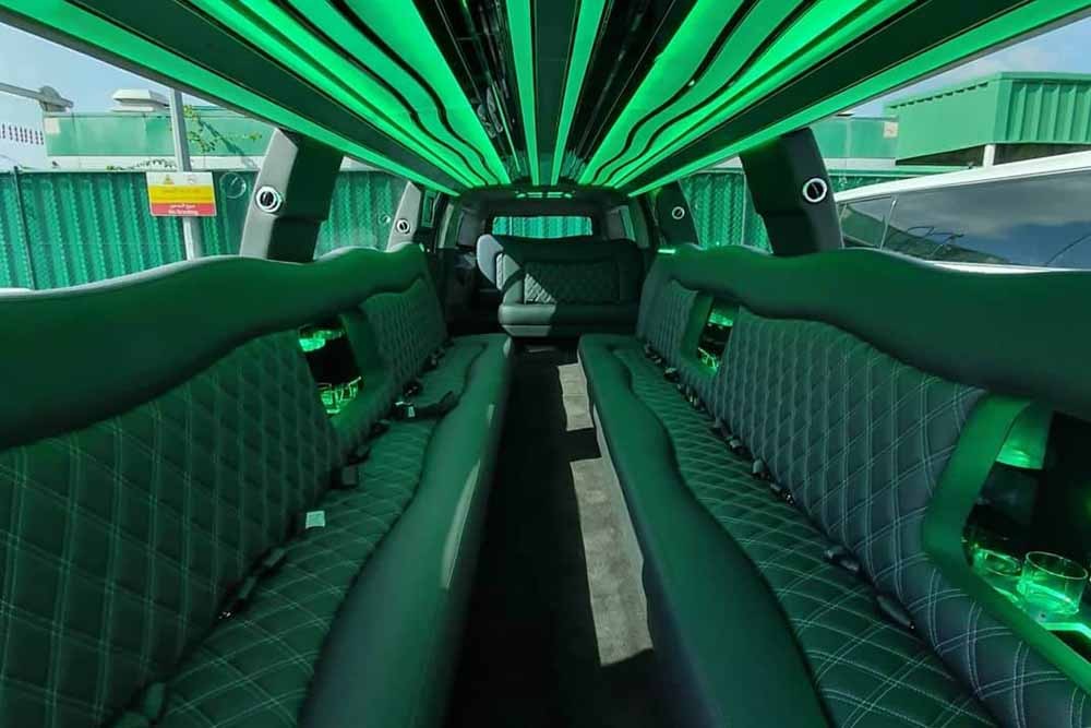 凯迪拉克凯雷德黑豹 - （20人） - Image 5 of 5