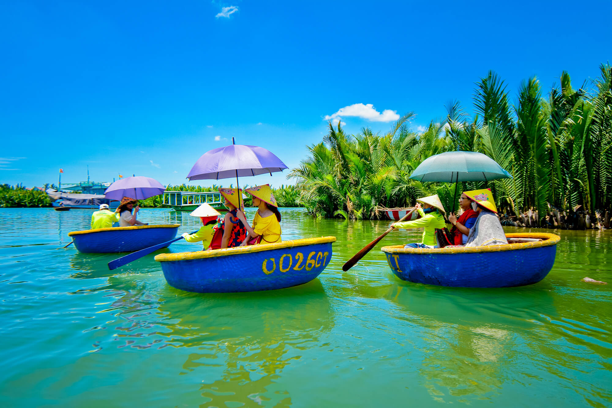 Vietnam Highlighted Vacation 07 Nights and 08 Days - Explore Vietnam in 8 days from Hanoi to Ho Chi Minh City. Enjoy Halong Bay cruise, Hoi An ancient town, Ba Na Hills Golden Bridge, Cu Chi Tunnels, cultural tours, local cuisine, and private transfers with expert guides. Vietnam Highlighted Vacation 07 Nights and 08 Days - Image 2 of 5