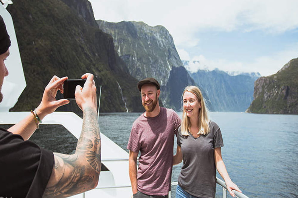 Milford Sound Sightseeing Cruise - Image 7 of 7