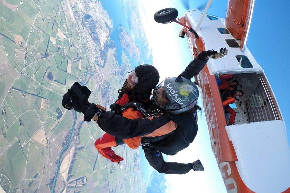 Wanaka Tandem Skydive au-dessus des Alpes du Sud - Image 3 sur 5