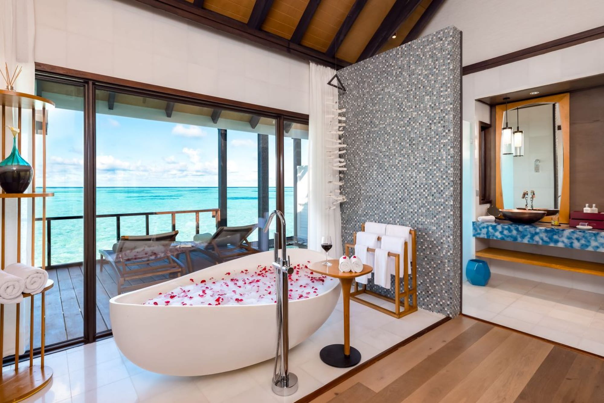 OZEN LIFE Maadhoo Maldives – Unlimited Luxury All-Inclusive Escape | 4 Nights / 5 Days - Image 13 of 14