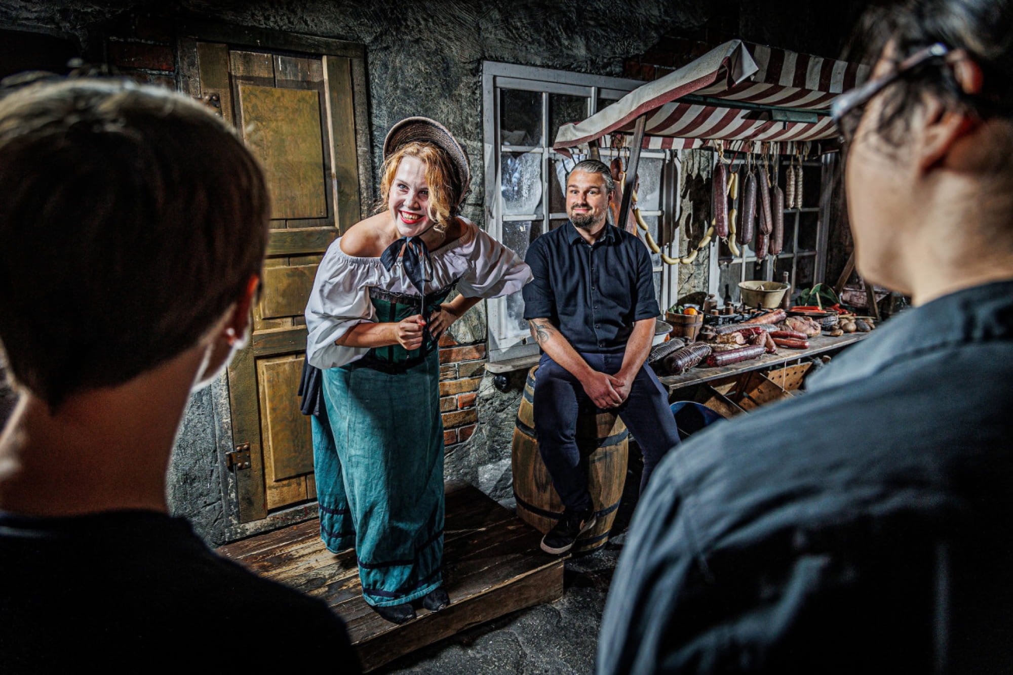 Biglietto per The Berlin Dungeon - Esplora il passato oscuro di Berlino al Berlin Dungeon con attori dal vivo, storie spaventose e un emozionante Drop Ride di 12 metri. Un'attrazione immersiva da non perdere. Biglietto per The Berlin Dungeon - Immagine 3 di 5
