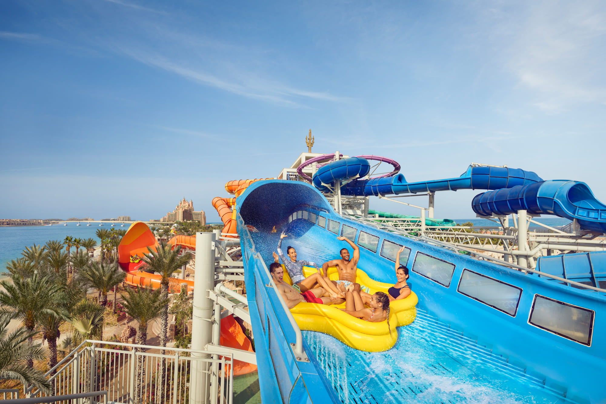 Billets pour Aquaventure Waterpark - Réservez en ligne vos billets pour Aquaventure Waterpark Dubaï aux meilleurs prix. Accès journée complète à plus de 105 manèges, Leap of Faith, plage privée et zone enfants Splashers. Billet électronique instantané. Annulation gratuite. Billets pour Aquaventure Waterpark - Image 4 sur 5