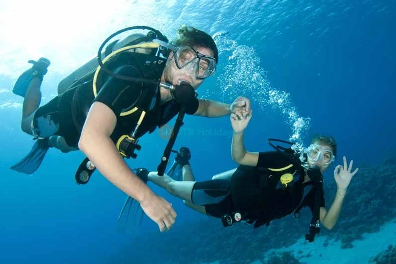 Discover Scuba in Fujairah - UAE Scuba Diving Best -Price,  Deals | jtrholidays.com