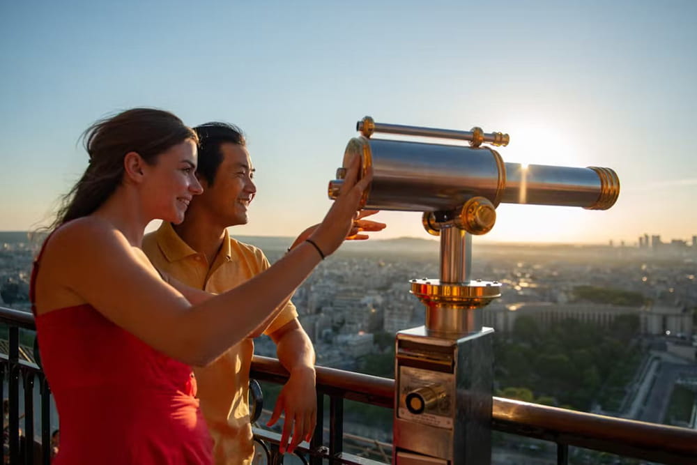 Eiffel Tower Reserved Access Tickets with Optional Summit - Image 4 of 5
