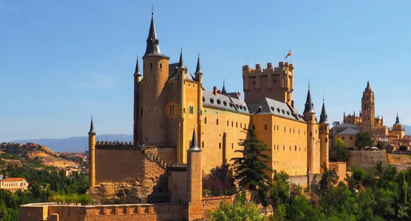 Avila Walls and Segovia Guided Tour - Image 1 of 6