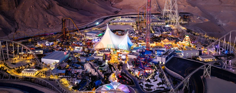 Six Flags Qiddiya City Ticket - Reserva entradas para Six Flags Ciudad Qiddiya para un día completo de emociones, atracciones y entretenimiento. Elige pases entre semana o de fin de semana, con paquetes de comida opcionales para una experiencia completa en el parque temático. Six Flags Qiddiya City Ticket - Imagen 3 de 5