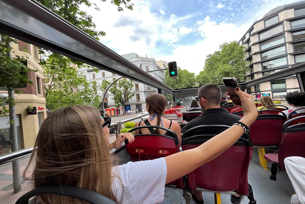 Tour en autobús turístico de subir y bajar en Madrid - Imagen 2 de 5