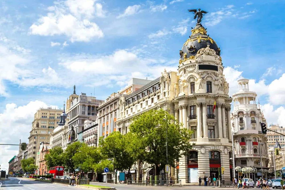 Tour en autobús turístico de subir y bajar en Madrid - Imagen 3 de 5