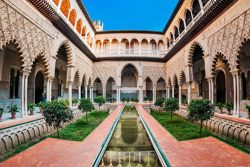 Cathedral, Alcazar, and Giralda guided tour in Seville - Explore Seville’s top attractions with a guided tour of the Royal Alcázar, Seville Cathedral, and Giralda Tower. Discover UNESCO heritage sites, Game of Thrones filming locations, Gothic architecture, and Spanish history with expert bilingual guides. Cathedral, Alcazar, and Giralda guided tour in Seville - Image 4 of 5