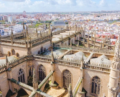 Seville Cathedral & La Giralda - Skip the lines and explore Seville Cathedral, climb the Giralda Tower for stunning views, and visit the beautiful Church of El Salvador with flexible access. Seville Cathedral & La Giralda - Image 2 of 5