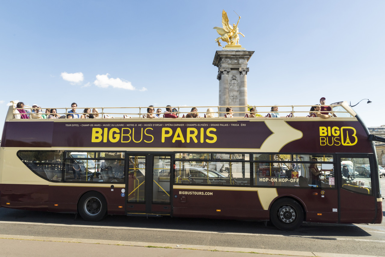 Paris Multiattraction Pass - Explore Paris with the Paris Multiattraction Explorer Pass. Enjoy Eiffel Tower, Seine River cruise, Montmartre tours, Grevin Paris, Parc Astérix and more. Paris Multiattraction Pass - Image 4 of 5
