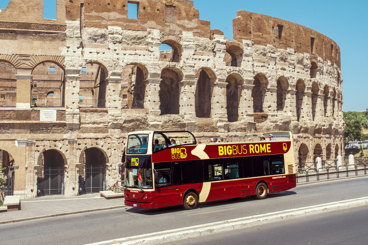 Rome Multiattraction Pass - Explore Rome with the Rome Multiattraction Explorer Pass. Visit the Vatican, Colosseum, Pantheon, Castel Sant’Angelo and more with flexible sightseeing options. Rome Multiattraction Pass - Image 3 of 5