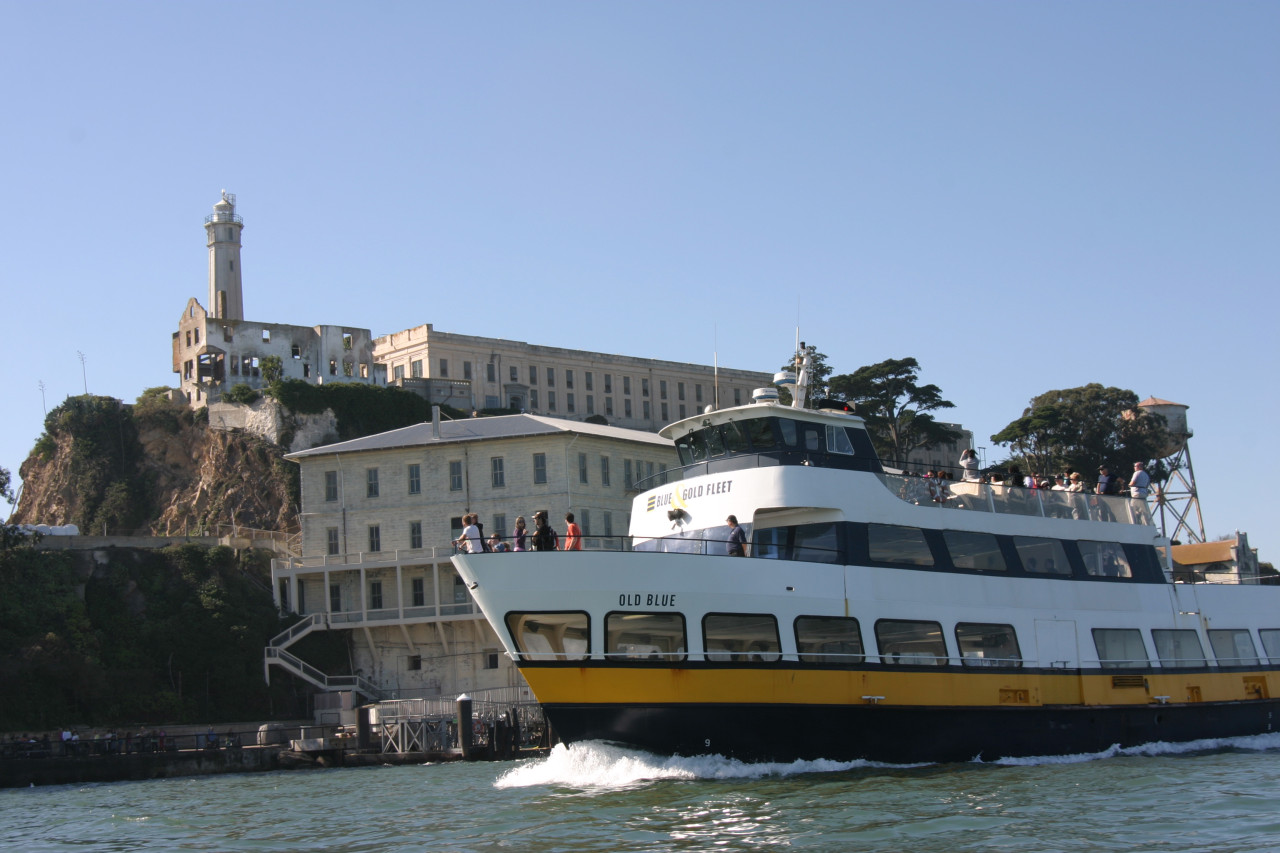 San Francisco Multiattraction Explorer Pass - Explore San Francisco with a Multiattraction Explorer Pass. Enjoy cable cars, Aquarium of the Bay, cruises, museums, Zoo, and top attractions. San Francisco Multiattraction Explorer Pass - Image 3 of 5