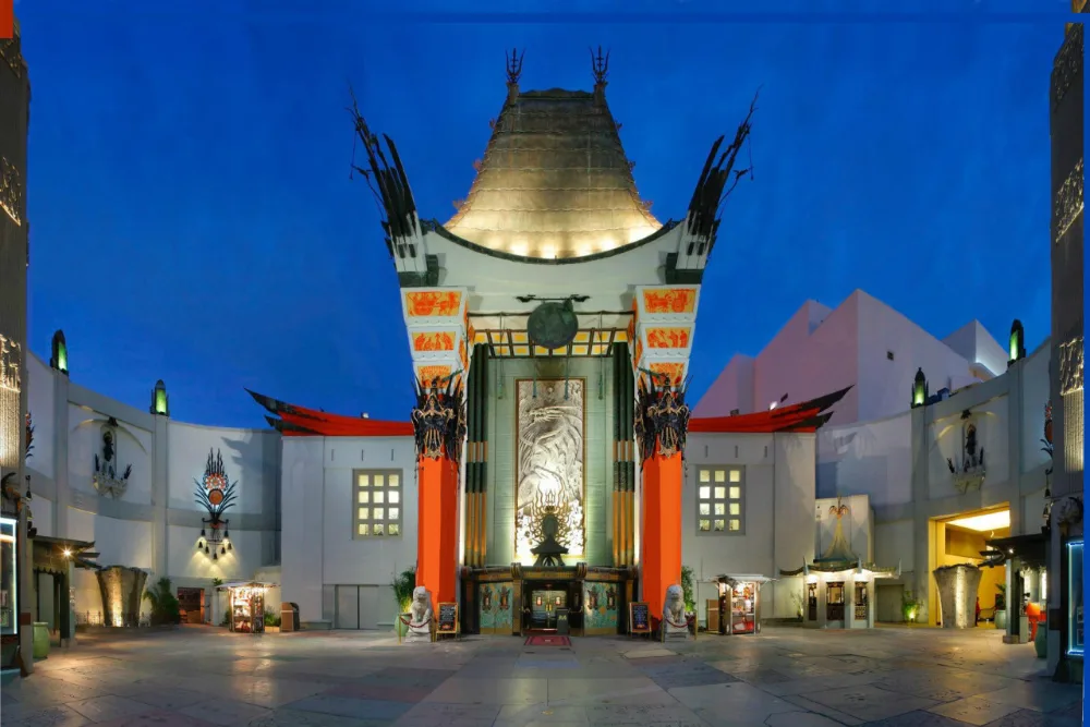 Las Vegas Multiattraction Explorer Pass - Explore Las Vegas with the Multiattraction Explorer Pass. Visit top attractions, enjoy tours and experiences, and discover more of the Las Vegas Strip with one flexible pass. Las Vegas Multiattraction Explorer Pass - Image 1 of 5
