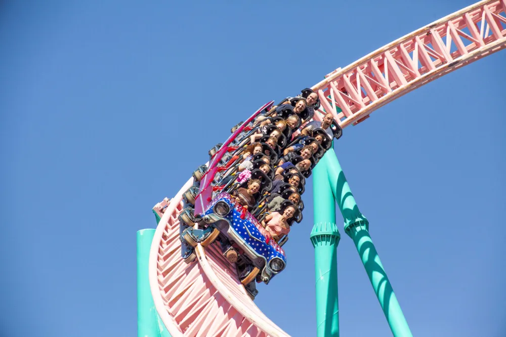 Las Vegas Multiattraction Explorer Pass - Explore Las Vegas with the Multiattraction Explorer Pass. Visit top attractions, enjoy tours and experiences, and discover more of the Las Vegas Strip with one flexible pass. Las Vegas Multiattraction Explorer Pass - Image 3 of 5