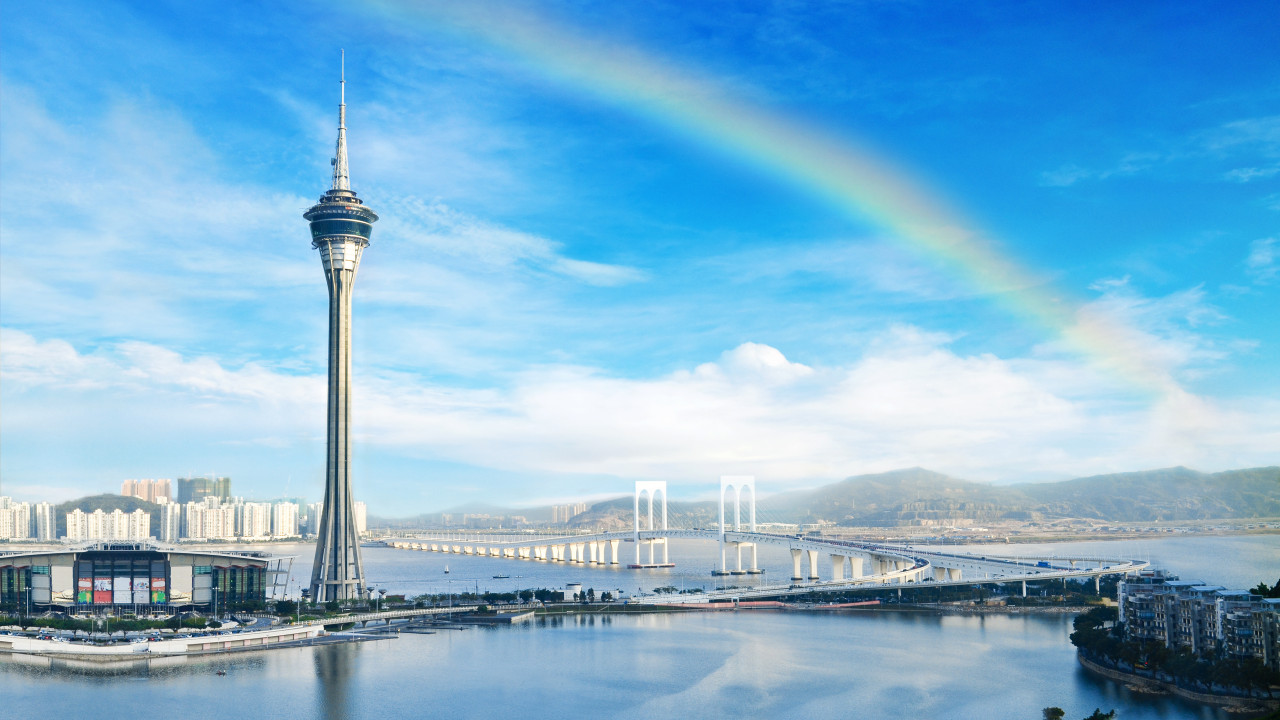 Hong Kong Multiattraction Explorer Pass - Explore Hong Kong with the Hong Kong Multiattraction Explorer Pass. Visit Disneyland, Sky100, M+ Museum, Ngong Ping 360, and enjoy sightseeing and dining experiences. Hong Kong Multiattraction Explorer Pass - Image 4 of 5