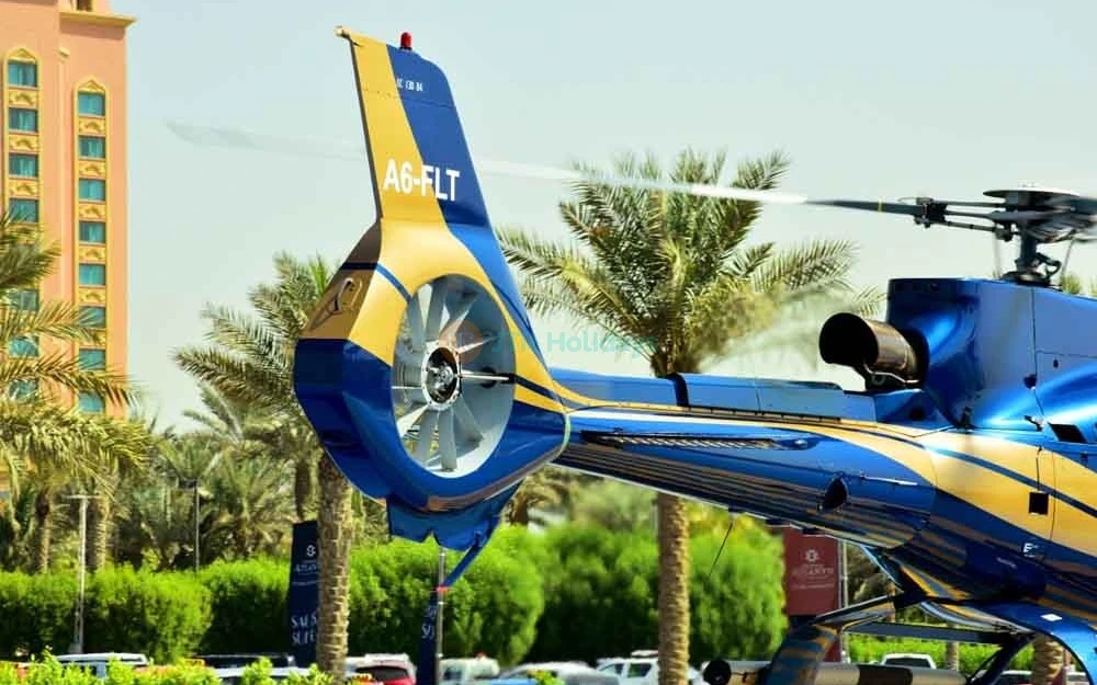 Helicopter Ride Dubai – The Palm Tour - Helicopter Ride Over Dubai - Image 6 of 8