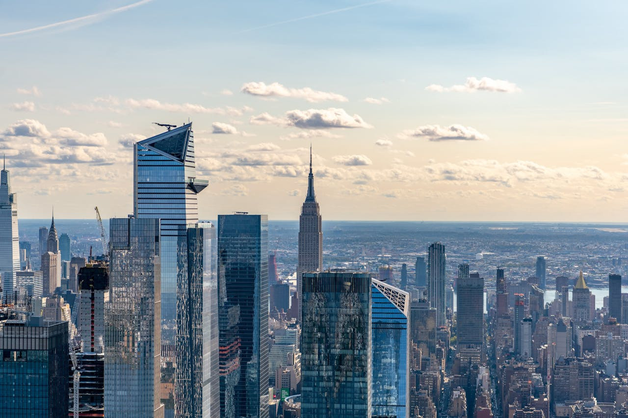 Helicopter Tour from Manhattan - Book a 20-minute NYC helicopter tour from Manhattan and enjoy aerial views of the New York skyline, Hudson River, and iconic city landmarks. Helicopter Tour from Manhattan - Image 5 of 5
