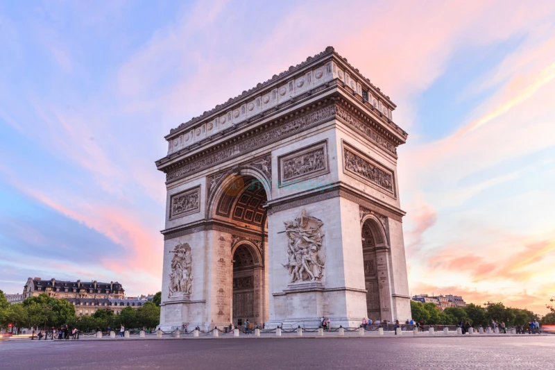 The Paris Pass Plus