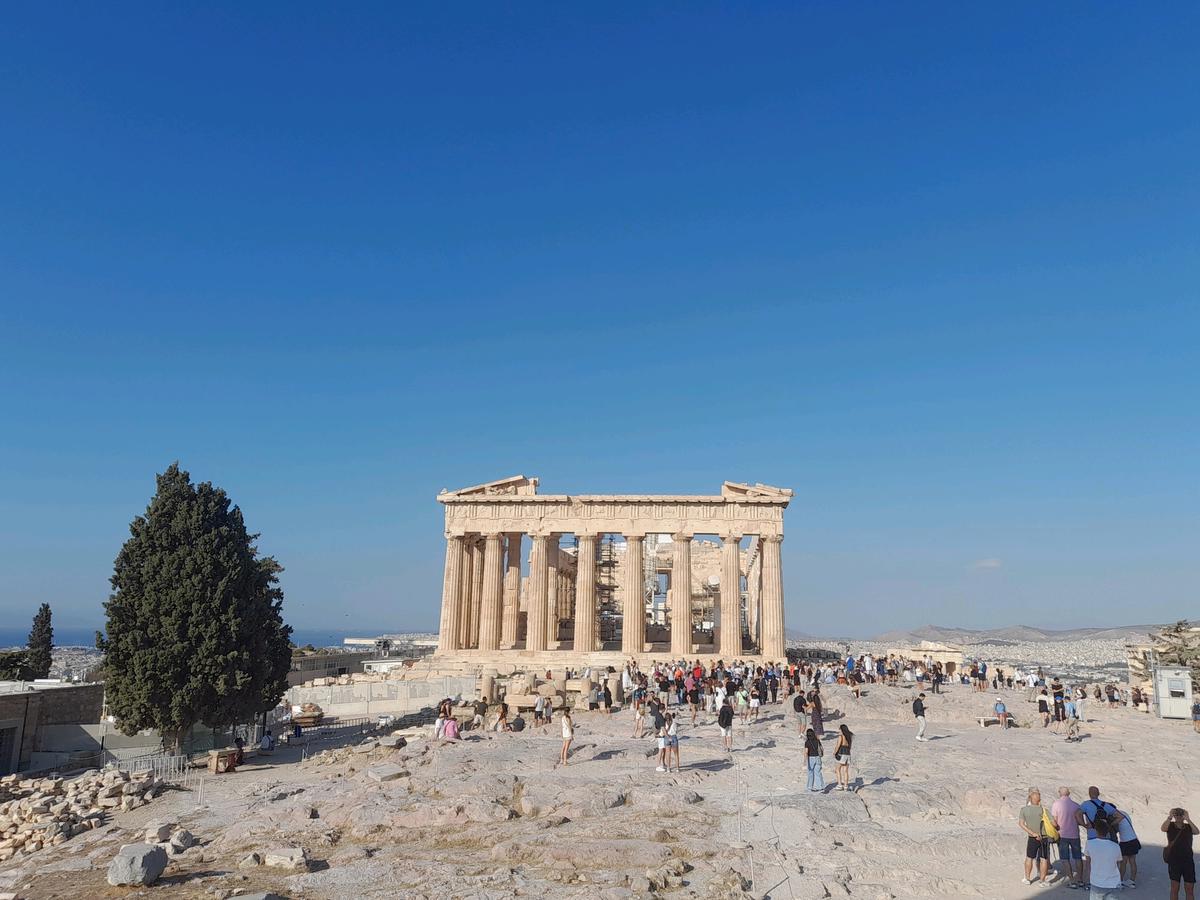 Athens City Attractions Pass - Esplora Atene con un City Pass che include l'Acropoli, il Museo dell’Acropoli, il Museo Archeologico Nazionale, l'autobus hop-on hop-off di 48 ore e oltre 15 attrazioni. Athens City Attractions Pass - Immagine 1 di 5