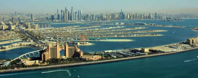 Private Helicopter Ride Dubai - The Palm - Book the most popular Helicopter Tours in Dubai. passenger helicopter and soar above the Palm Jumeirah, Burj Al-Arab and other top sights... Private Helicopter Ride Dubai - The Palm - Image 4 of 5