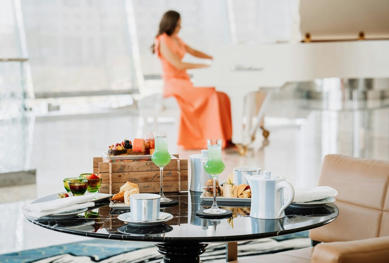 Observation Deck at 300 with Snack - Enjoy 360-degree views of Abu Dhabi from the 74th floor of Etihad Towers with a light snack and coffee or tea included. Observation Deck at 300 with Snack - Image 5 of 5