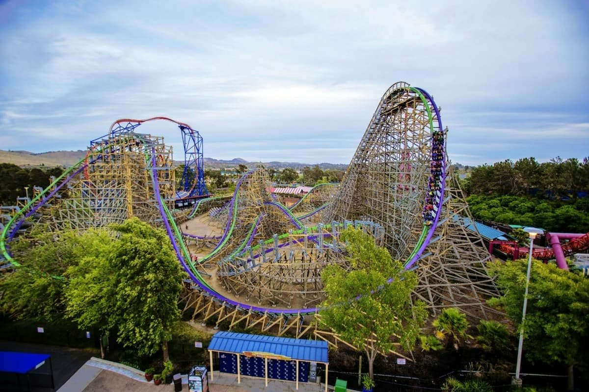 Six Flags Discovery Kingdom - Image 3 of 5