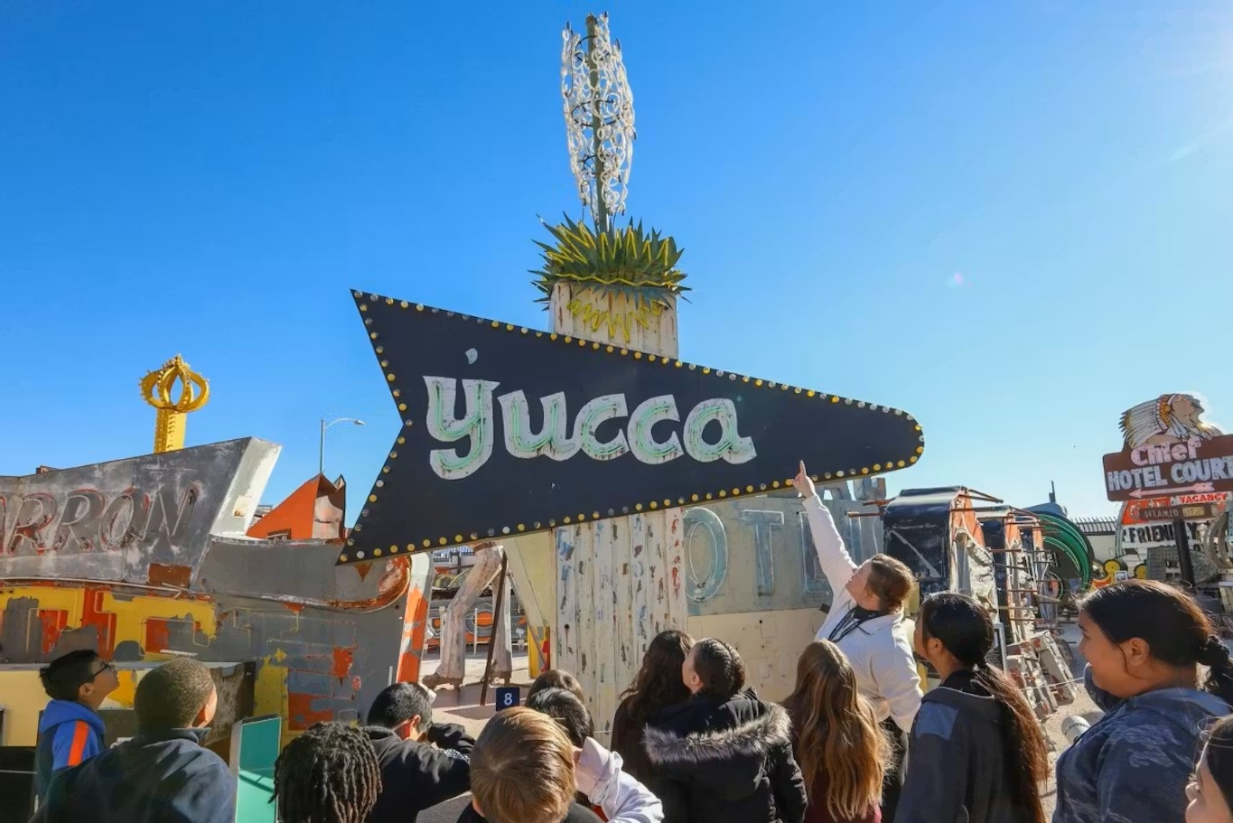 The Neon Museum Las Vegas - Esplora oltre 250 insegne al neon ritirate al The Neon Museum di Las Vegas e scopri la storia del design della città nel centro visitatori La Concha. The Neon Museum Las Vegas - Immagine 3 di 5