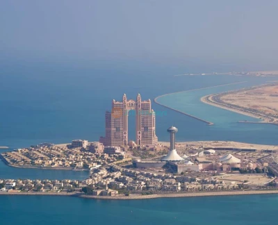 Helicopter Tour Abu Dhabi - Image 5 of 5