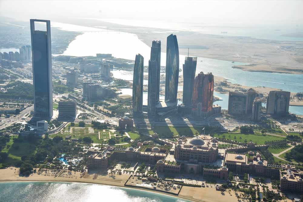 Helicopter Tour Abu Dhabi - Image 7 of 8