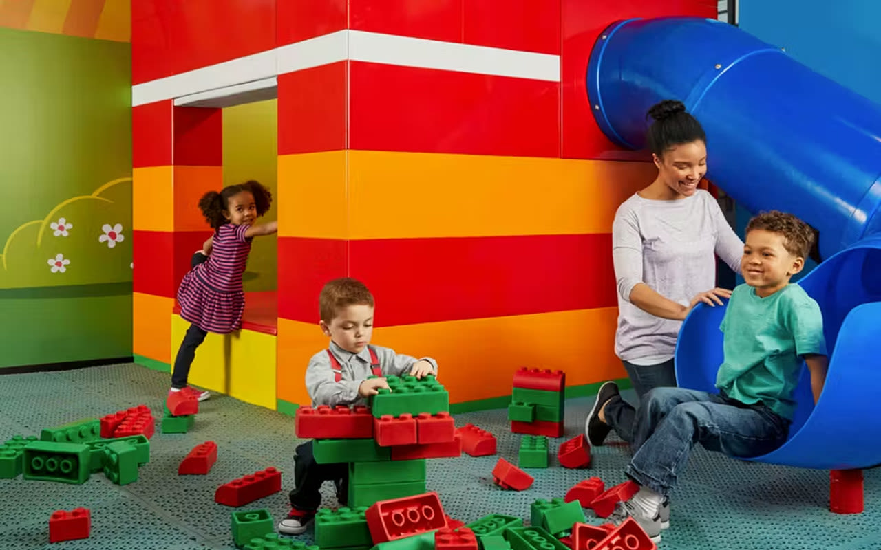 圣安东尼奥乐高探索中心门票 - 参观圣安东尼奥的__LEGOLAND Discovery Center__,在那里您可以享受适合家庭的游乐设施、4D电影和乐高搭建工作坊,一站式体验。 圣安东尼奥乐高探索中心门票 - 图片 1 的 5
