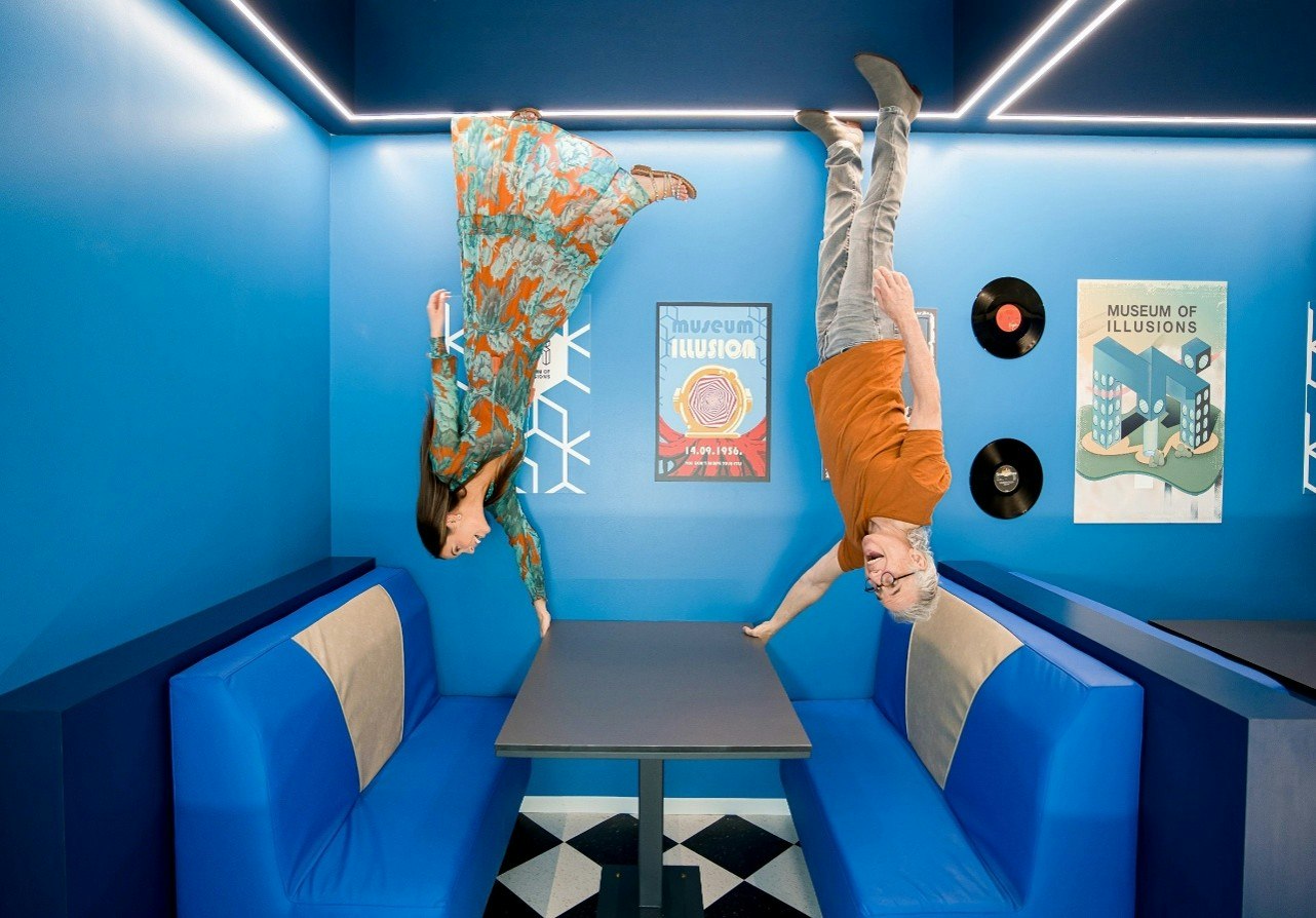 Museum of Illusions Atlanta - Ontdek optische illusies en interactieve displays in het Museum of Illusions Atlanta. Ontdek visuele trucs die je perceptie en zintuigen uitdagen. Museum of Illusions Atlanta - Afbeelding 1 van 5