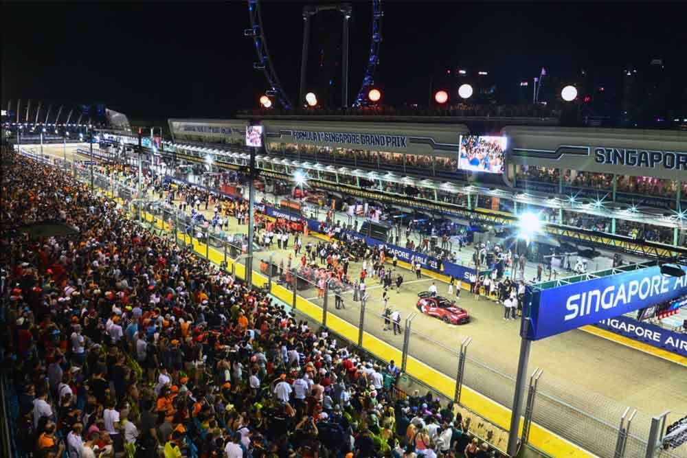Formula 1 Singapore Airlines Singapore Grand Prix 2025 - Experience the heart-pounding excitement of Formula 1 Singapore Airlines Singapore Grand Prix 2023. Get ready for high-speed racing, electrifying entertainment, and the iconic Marina Bay Street Circuit backdrop. Book your tickets now Formula 1 Singapore Airlines Singapore Grand Prix 2025 - Image 2 of 5