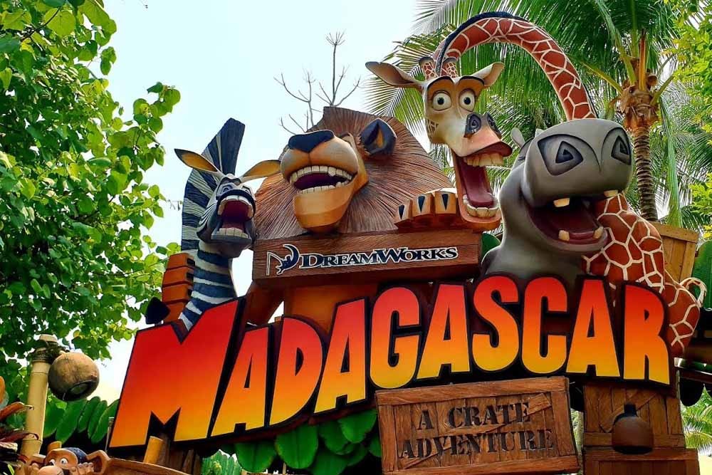 Universal Studios Singapore - Image 2 of 5