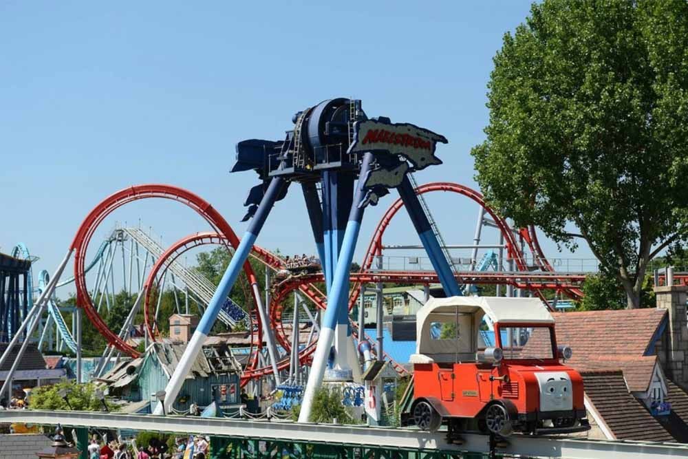 Drayton Manor Resort Day Ticket - Image 7 of 8