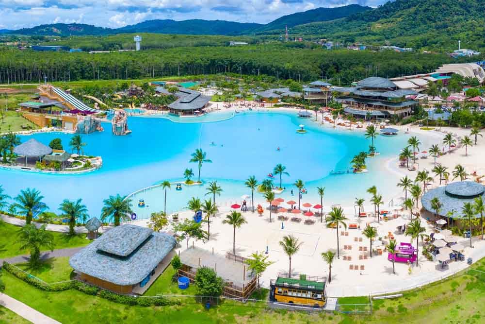 Blue Tree Phuket Water Park - You’ll never run out of things to do at Blue Tree Phuket. With dozens of activities, slides, and games to play, the Blue Tree Lagoon has something for everyone. Beyond the Lagoon, there’s plenty of adventure and entertainment available as well. Blue Tree Phuket Water Park - Image 1 of 5