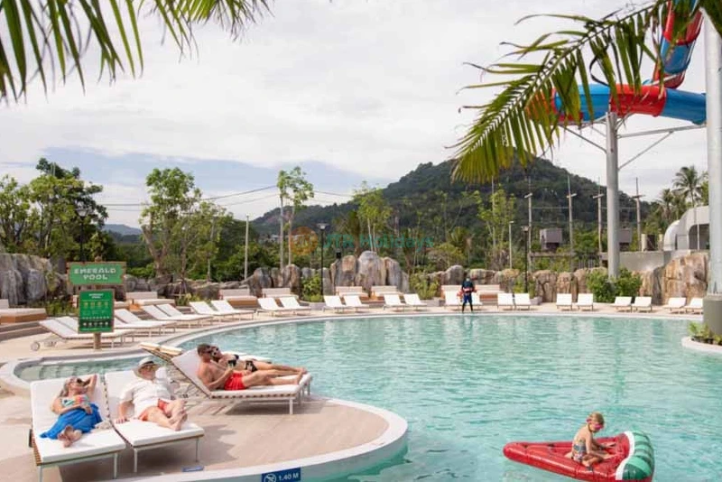 Andamanda Phuket Water Park Ticket - Thailand - Image 8 of 11