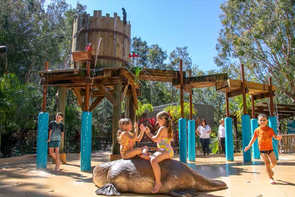 Currumbin Wildlife Sanctuary Australia - Image 3 of 9