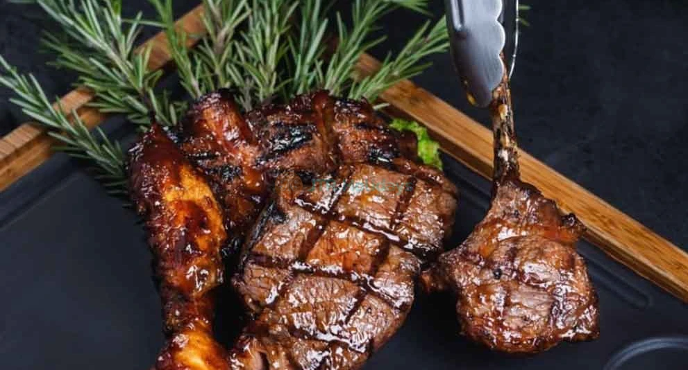 La Perle Show with Dinner Package - Offers & Packages - JTR Holidays - Image 1 of 5