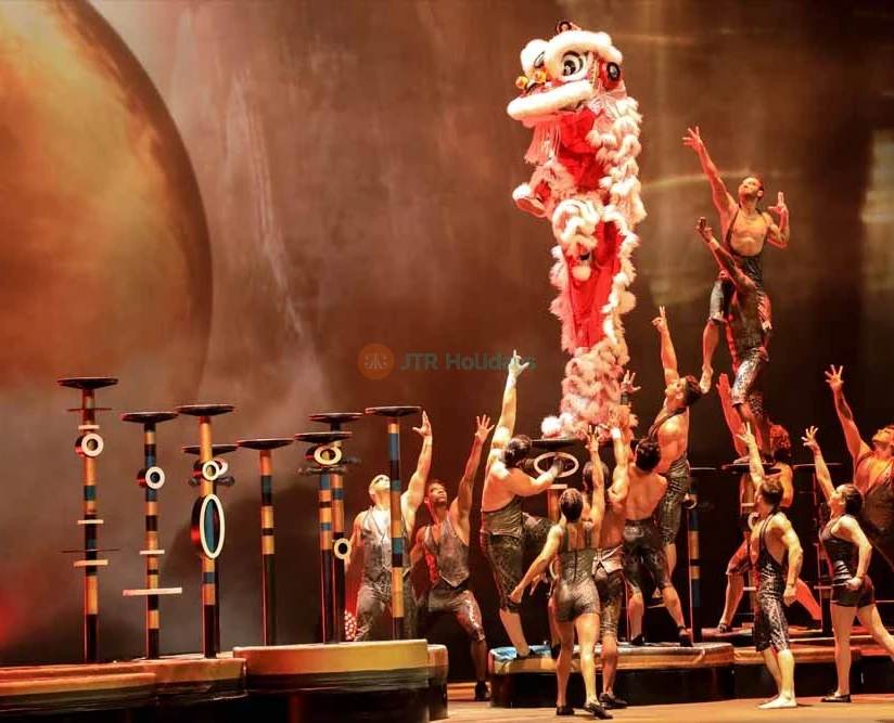 La Perle Show with Dinner Package - Offers & Packages - JTR Holidays - Image 2 of 5