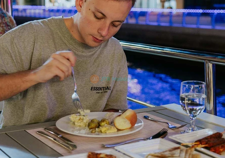 Alexandra Sea Lounge, Dubai Marina - Image 8 of 8