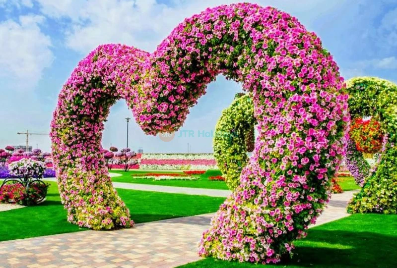 Winter Adventure and Floral Beauty: Ski Dubai + Miracle Garden Combo Deal - JTR Holidays - Image 8 of 11