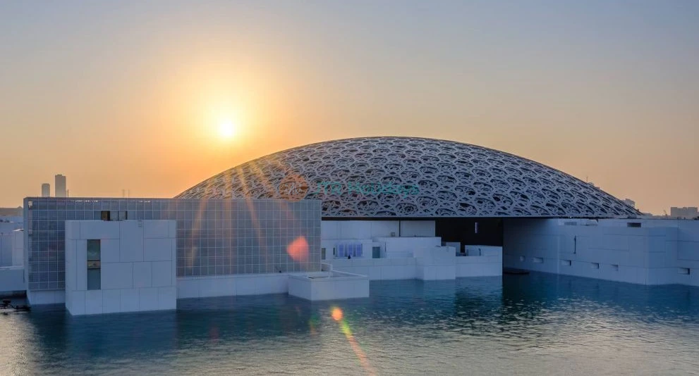 Combo Deal - Warner Bros and Louvre Abu Dhabi - Entertainment and Artistry - JTR Holidays - Image 1 of 6