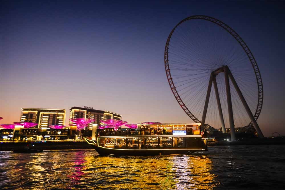 Dubai Combo Offer - Dubai Marina Dinner Cruise - Evening Desert Safari - JTR Holidays - Image 2 of 5