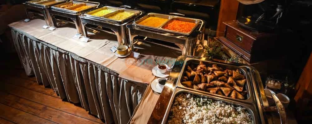 Dubai Combo Offer - Dubai Marina Dinner Cruise - Evening Desert Safari - JTR Holidays - Image 4 of 8