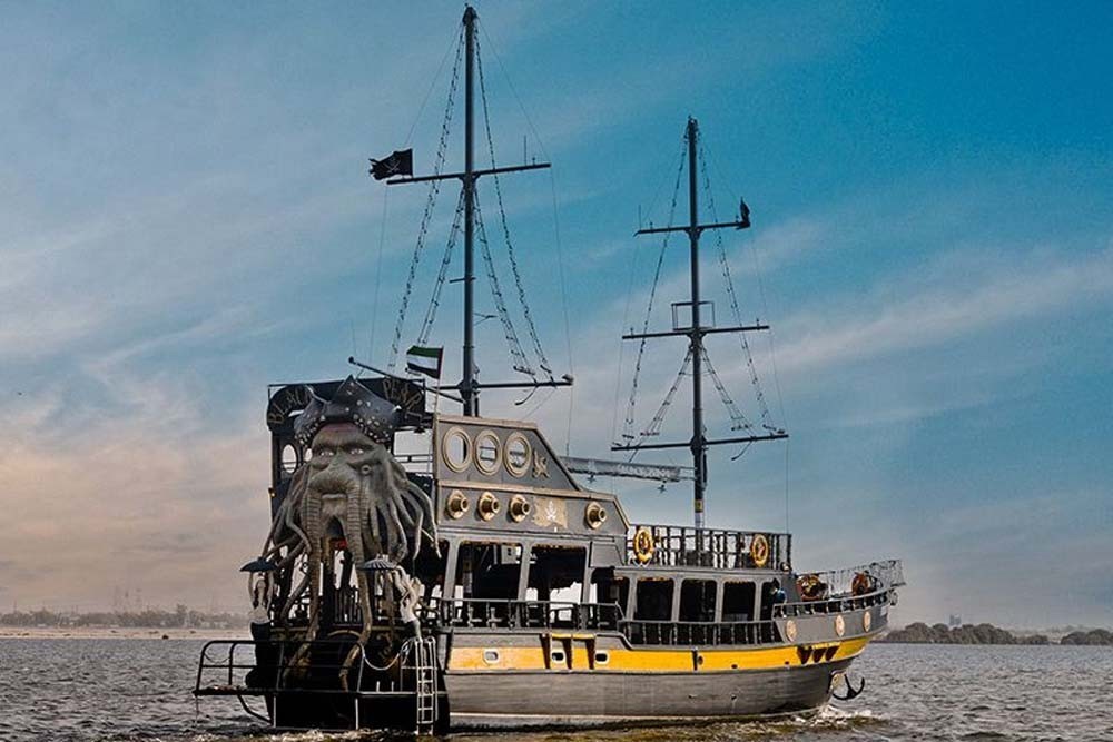 Dubai Combo Deals - City Tour - Canal Dinner Cruise - Desert Safari Dubai - JTR Holidays - Image 1 of 10