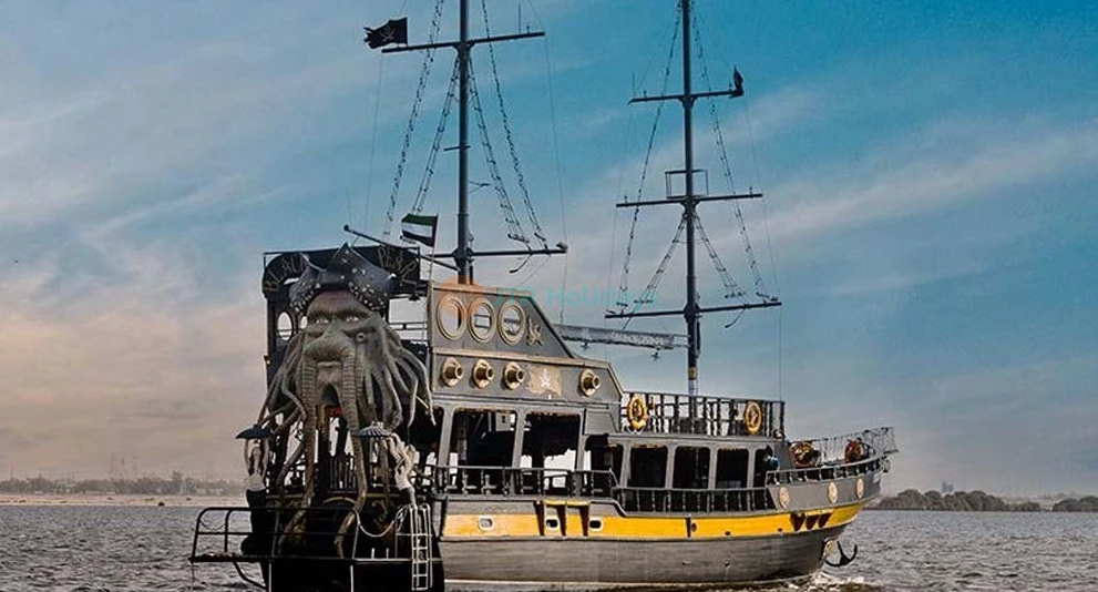 Dubai Combo Deals - City Tour - Canal Dinner Cruise - Desert Safari Dubai - JTR Holidays - Image 1 of 5